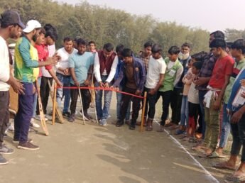 टी 20 क्रिकेट टूर्नामेंट का मुख्य रूप से ई० कामरान नेजामी ने किया उद्घाटन